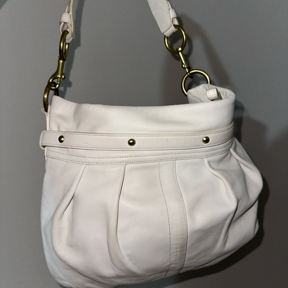 Vintage Coach White Leather Hobo Shoulder Bag with Gold Hardware